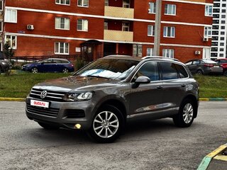 2014 Volkswagen Touareg II Рестайлинг, серый, 2290000 рублей, вид 1