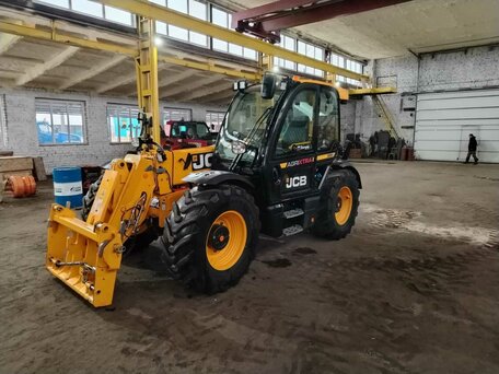 2021 JCB 541-70, жёлтый, 14000000 рублей, вид 1