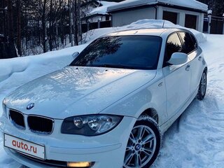 2010 BMW 1 серии 118i I (E81/E82/E87/E88) Рестайлинг, белый, 950000 рублей, вид 2