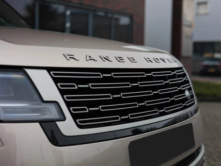 2025 Land Rover Range Rover P550e V, бежевый, 22930000 рублей, вид 5