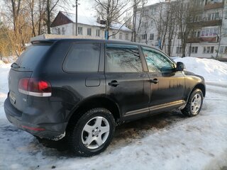 2007 Volkswagen Touareg I Рестайлинг, чёрный, 850000 рублей, вид 4