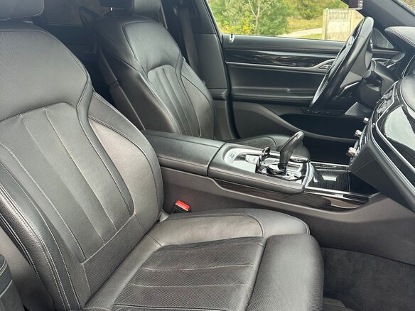 2018 BMW 7 серии Long 740Li xDrive VI (G11/G12), чёрный, 4250000 рублей - вид 12