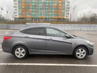 2014 Hyundai Solaris I, серый, 690000 рублей, вид 3