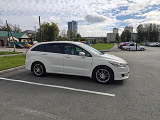 2009 Honda Stream II Рестайлинг, белый, 1250000 рублей, вид 4