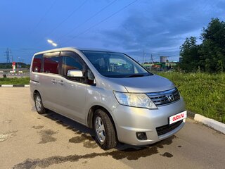 2008 Nissan Serena III (C25), серебристый, 900000 рублей, вид 2