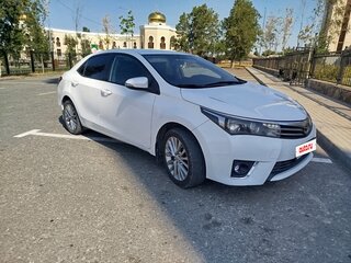 2014 Toyota Corolla XI (E160, E170, E180), белый, 950000 рублей, вид 1