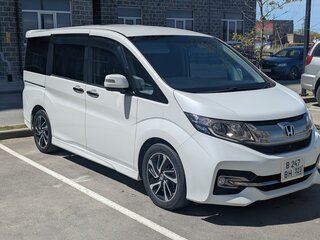 2015 Honda Stepwgn Spada V, белый, 1900000 рублей, вид 1