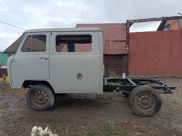 2008 УАЗ 3909, серебристый, 290000 рублей - вид 4
