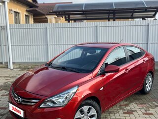 2015 Hyundai Solaris I Рестайлинг, красный, 770000 рублей, вид 3