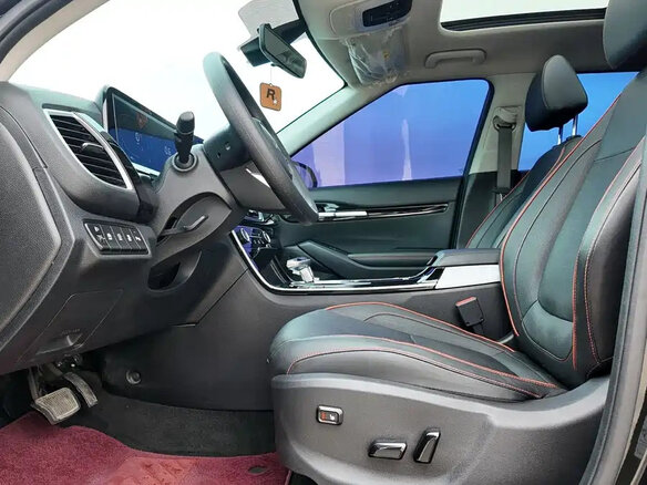2023 Kia Seltos I Рестайлинг, чёрный, 1950000 рублей - вид 8