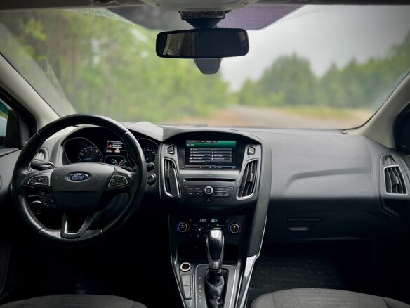 2016 Ford Focus III Рестайлинг, белый, 1100000 рублей - вид 6