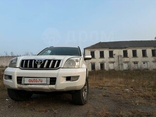 2002 Toyota Land Cruiser Prado 120 Series, белый, 1750000 рублей, вид 1