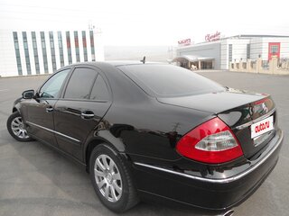 2008 Mercedes-Benz E-Класс 230 III (W211, S211) Рестайлинг, чёрный, 1200000 рублей, вид 2