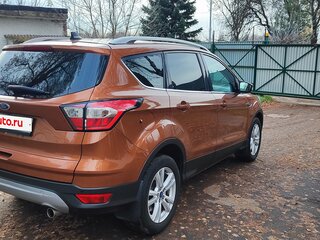 2018 Ford Kuga II Рестайлинг, коричневый, 1760000 рублей, вид 4