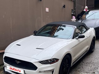 2018 Ford Mustang VI Рестайлинг, белый, 2595000 рублей, вид 2