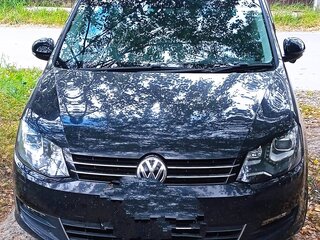 2015 Volkswagen Sharan II Рестайлинг, чёрный, 1870000 рублей, вид 1