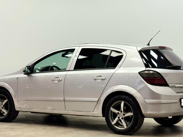 2007 Opel Astra H Рестайлинг, серебристый, 99500 рублей - вид 2