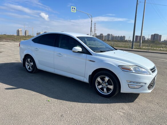2013 Ford Mondeo IV Рестайлинг, белый, 750000 рублей - вид 12