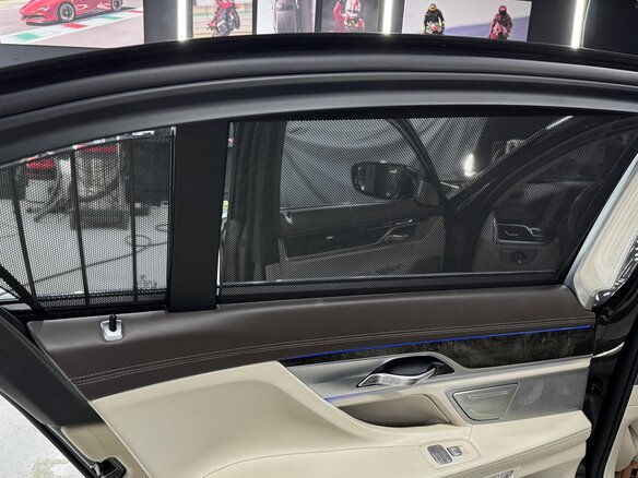2015 BMW 7 серии Long 750Li xDrive VI (G11/G12), коричневый, 3800000 рублей - вид 27