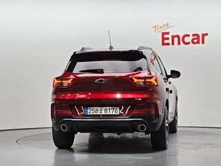 2021 Chevrolet TrailBlazer III, красный, 1680007 рублей, вид 4
