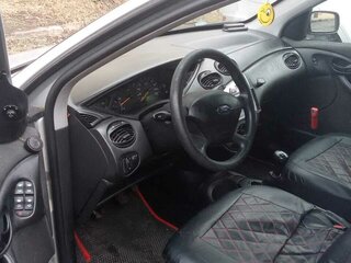 2004 Ford Focus I Рестайлинг, серебристый, 295000 рублей, вид 4