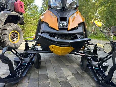 2013 BRP Ski-Doo Summit 800, оранжевый, 720000 рублей, вид 4