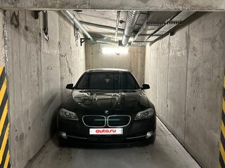 2011 BMW 5 серии 535i xDrive VI (F10/F11/F07), серый, 1800000 рублей, вид 2