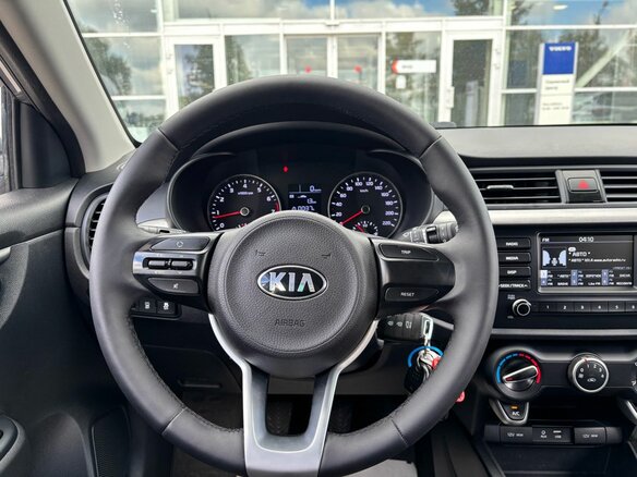 2017 Kia Rio X-Line IV, серый, 1300000 рублей - вид 15