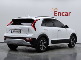 2022 Kia Niro II, белый, 1710007 рублей, вид 2