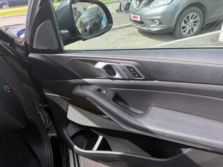 2019 BMW X5 25d IV (G05/G18), чёрный, 4650000 рублей, вид 2