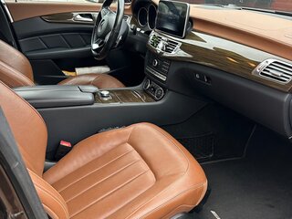 2015 Mercedes-Benz CLS 350 BlueTEC II (C218) Рестайлинг, коричневый, 2900000 рублей, вид 3