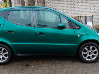 1998 Mercedes-Benz A-Класс 140 I (W168), зелёный, 150000 рублей, вид 3