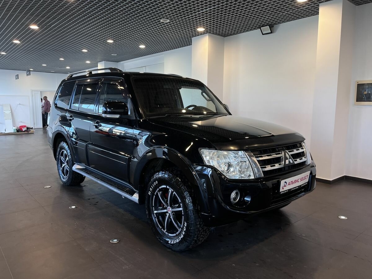 Открыть фотографии: Mitsubishi Pajero IV Рестайлинг 1