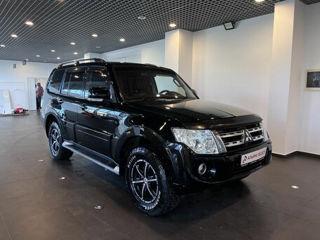 Mitsubishi Pajero IV Рестайлинг 1