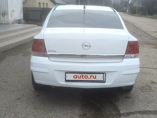 2011 Opel Astra H Рестайлинг, белый, 602000 рублей, вид 3