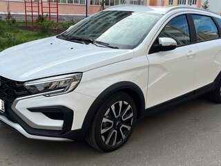 2024 Lada (ВАЗ) Vesta SW Cross I Рестайлинг (NG), белый, 1400000 рублей, вид 1