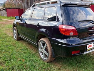 2005 Mitsubishi Outlander I, чёрный, 730000 рублей, вид 4