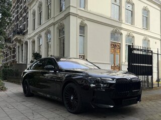 2023 BMW 7 серии 740d xDrive VII (G70), чёрный, 10999999 рублей, вид 1