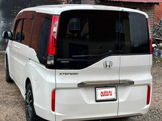 2015 Honda Stepwgn V, белый, 1900000 рублей, вид 4