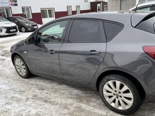 2011 Opel Astra J, серый, 600000 рублей, вид 2