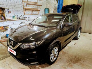 2019 Nissan Qashqai II Рестайлинг, чёрный, 1900000 рублей, вид 2