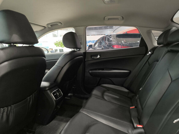 2019 Kia K5 III, белый, 1950000 рублей - вид 11