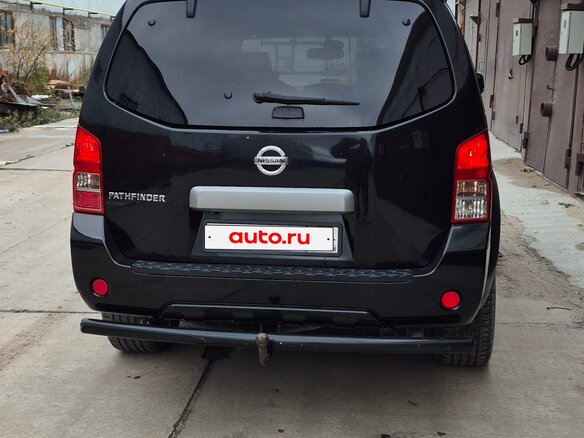 2012 Nissan Pathfinder III Рестайлинг, чёрный, 1600000 рублей - вид 4