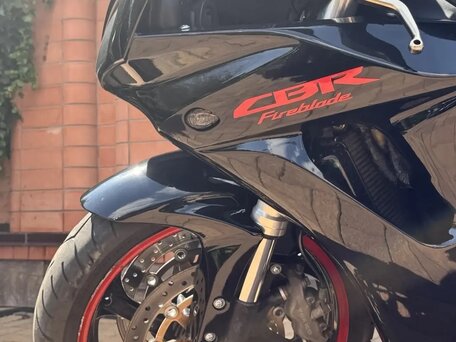 2006 Honda CBR 1000F, чёрный, 550000 рублей, вид 3