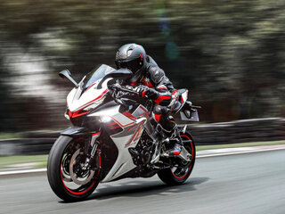 2025 Zontes ZT703-RR, белый, 705200 рублей, вид 1