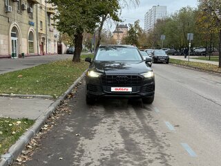 2020 Audi Q7 55 TFSI II (4M) Рестайлинг, чёрный, 4350000 рублей, вид 4