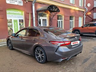 2017 Toyota Camry US Market VIII (XV70), серый, 2179000 рублей, вид 5