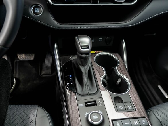 2025 Toyota Highlander IV (XU70), белый - вид 18