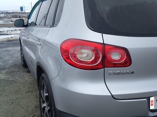2010 Volkswagen Tiguan I, серебристый, 844000 рублей, вид 4