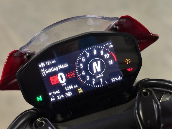 2023 Ducati Monster 937, красный, 1600000 рублей - вид 12